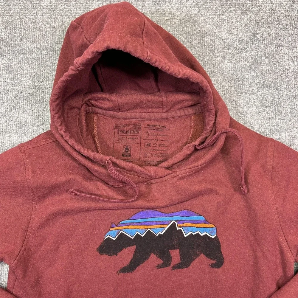 Patagonia Hoodie Womens XS Red Pullover Fitz Roy Bear Graphic Sweatshirt 39556 - Picture 4 of 11